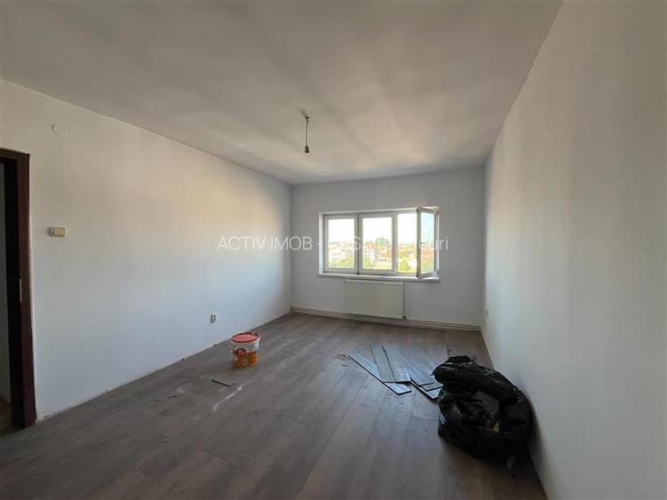 Lugoj, Apartament 3 Cam., 84 Mp., Semidecomandat, et.6, Central Blocul Postei - 18