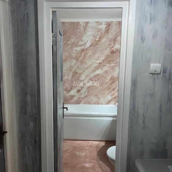 Apartament  3 camere decomandat  zona Orizont - 6