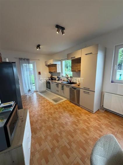 Casa cu 6 camere 2 bai si 1030 mp teren in Viile Sibiului - 12