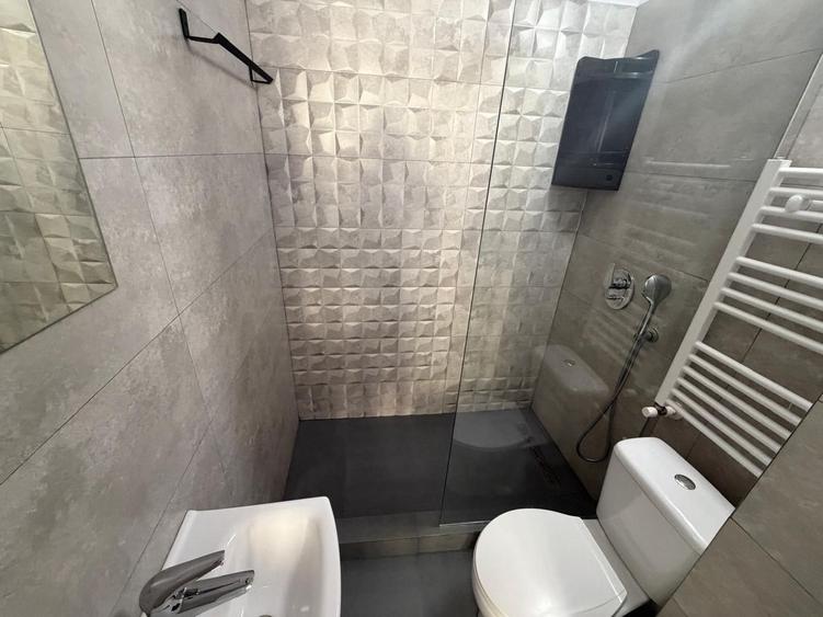 AP. 3 CAMERE- PARCARE INCLUSA, CENTRALA PROPRIE, BLOC NOU, METROU