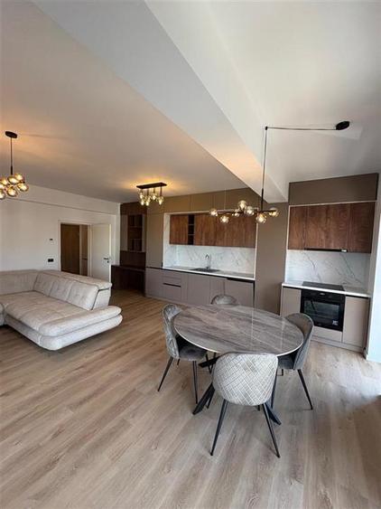 Apartament de vanzare in Tractorul