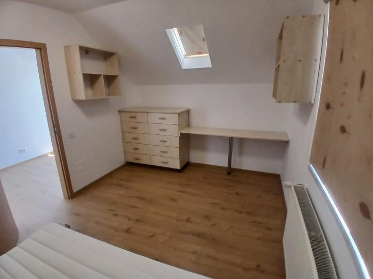 Otopeni, Odai. Proprietar, inchiriez casa individuala, 2 locuri parcare, Curte