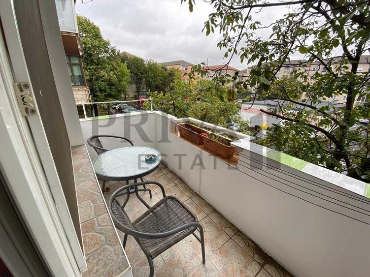 Apartament mobilat 4 camere, 2 bai, etaj 2, Soarelui