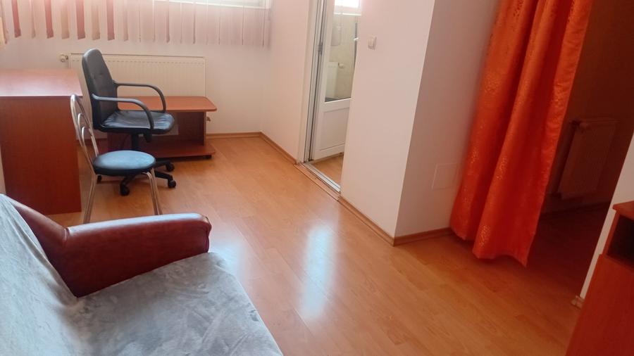 Inchiriez apartament UTA Ared