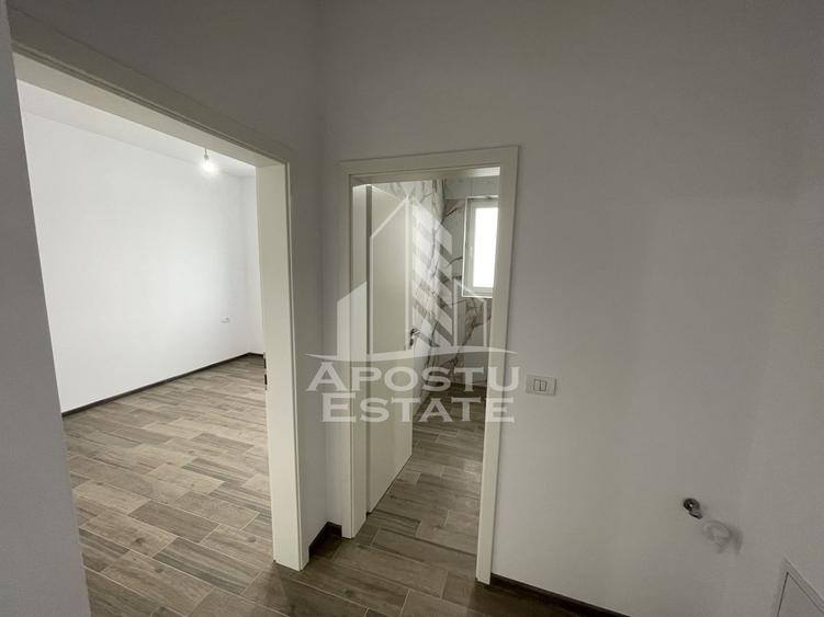 Spatiu comercial, 51 mp, Zona Planetelor