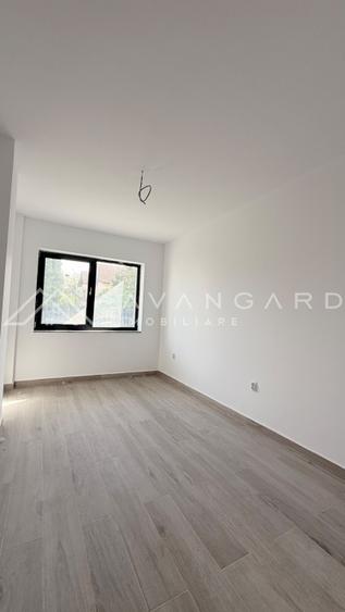 Apartament 3 camere, 2 bai,  finisat, bloc nou.