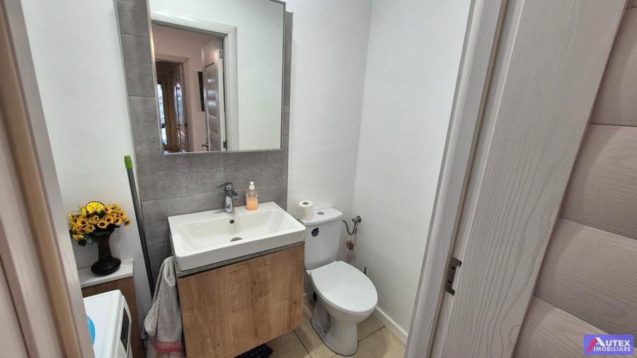 Casa Central Magurele pe Parter - 4 camere, 4 bai si teren de 580 mp