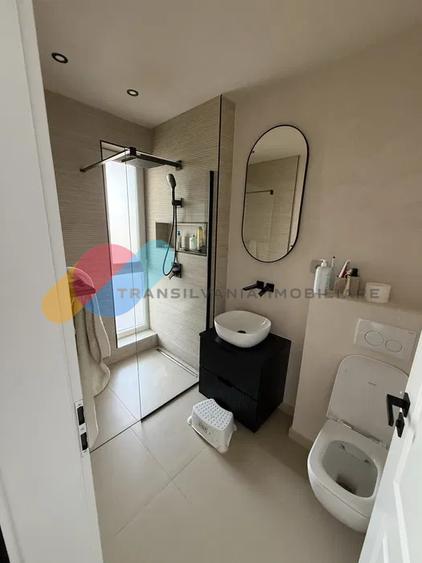 Apartament, 3 camere, 80 mp, 2 parcări subterane incluse, zona Campina