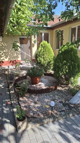 Casa moderna 2 camere + living in Nadlac