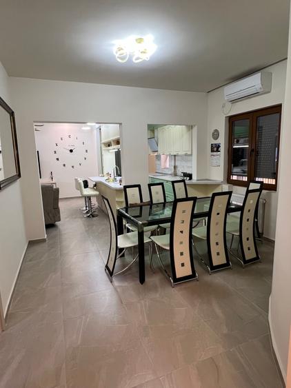 Apartament 3 camere Lux situat în Piața Amzei