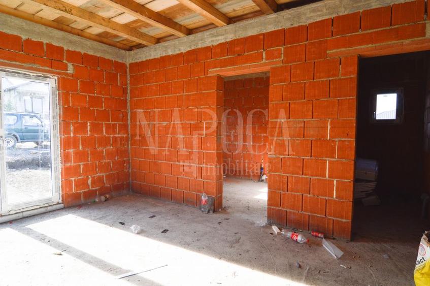 Casa 3 camere de vanzare in Campenesti