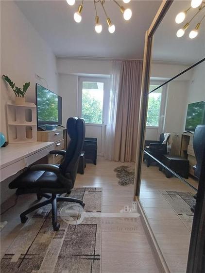 Apartament 3 camere Lux cu Loc de Parcare, Bucsinescu