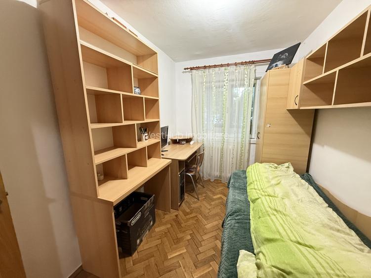 Apartament cu 3 camere, decomandat, parter - Lipovei - 2