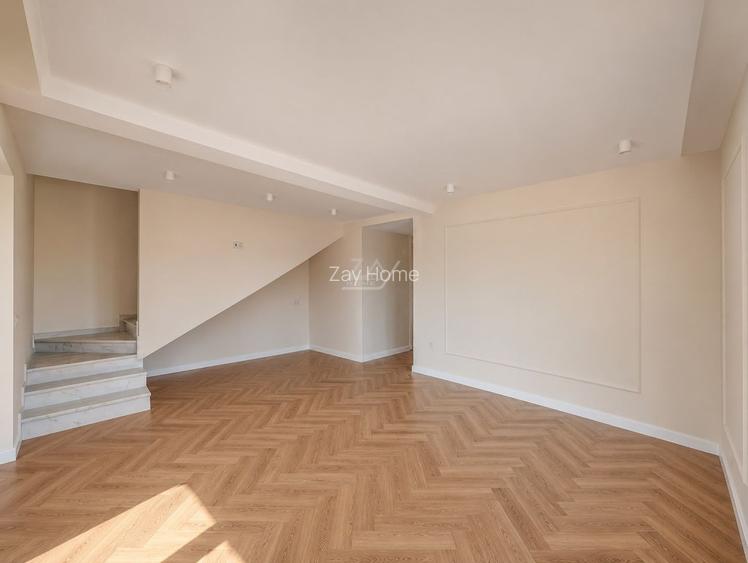 Duplex despartit prin camera tehnica! 5 camere, 3 bai. - 2