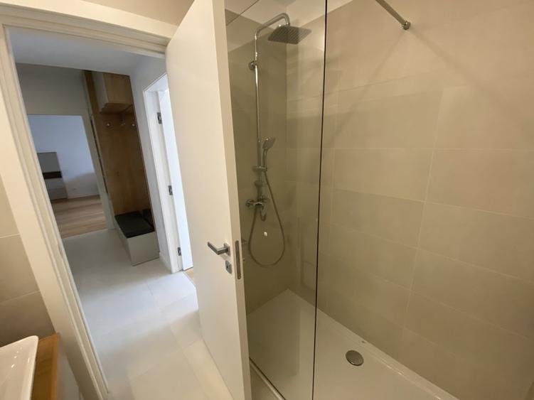 Apartament premium, parcare inclusa. Management profesional.