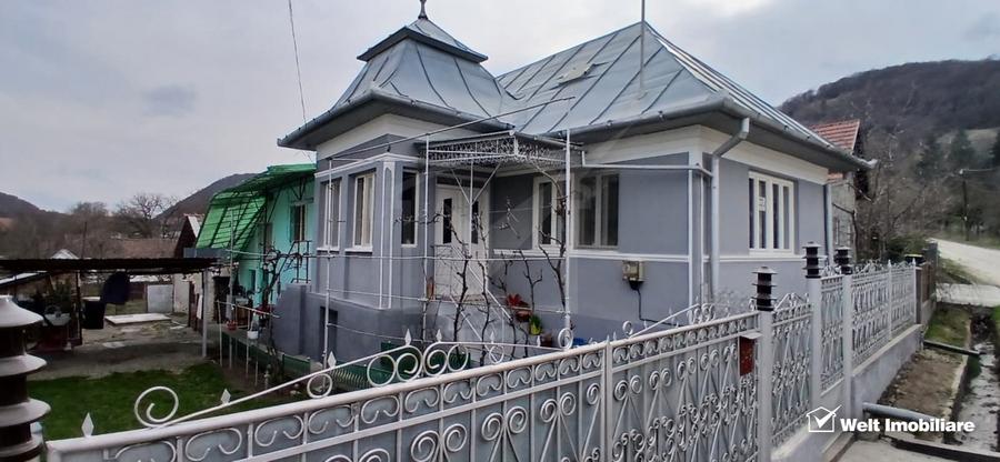 Exclusivitate! Casa individuala cu pozitie buna in Moldovenesti-Cluj