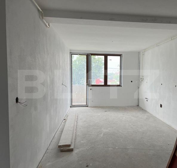 Apartament de 3 camere, 2 balcoane, 93 mp, etaj 1 - 3