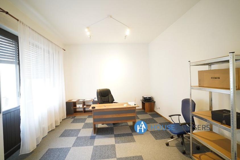 Inchiriere apartament 5 camere  in vila Romana