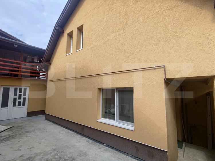 Casă finisata 220 mp, 2 corpuri de cladire , teren 261 mp, cart Gruia !