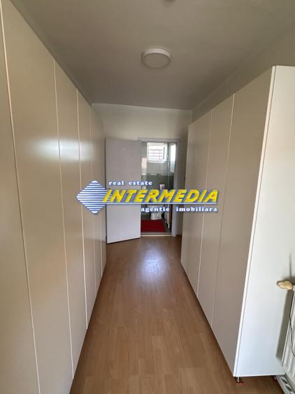 Casa vanzare cu 4 camere finisata teren aferent 2500 mp la 10 km de Alba Iulia
