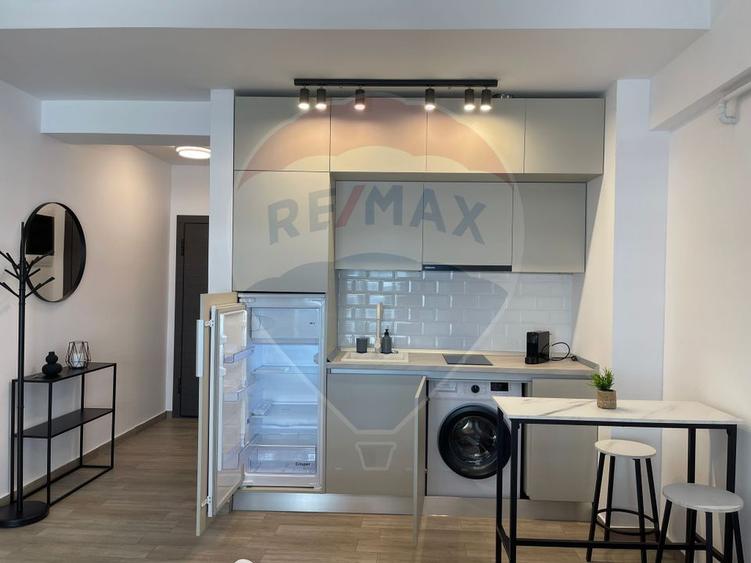 Studio de închiriat –  mobilat modern, în Mamaia -Casa del Mar