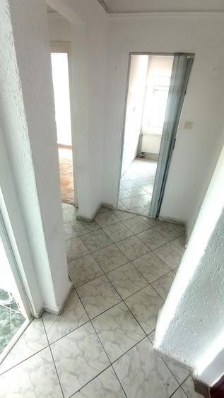 Apartament trei camere zona Mausoleu