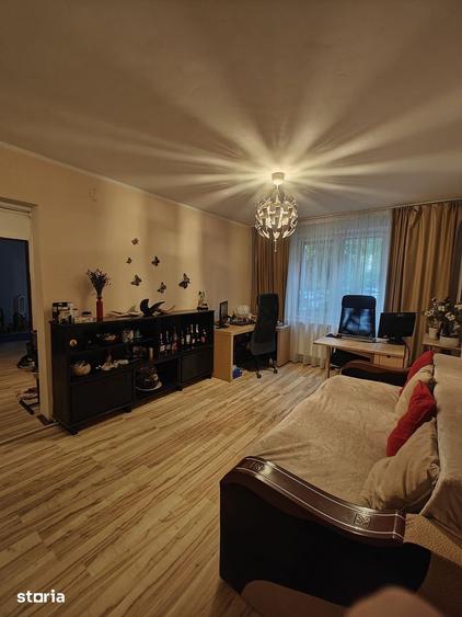 Vanzare Apartament 3 camere | Rahova - Barca