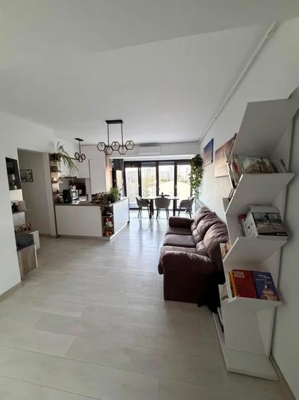 APARTAMENT 3 CAMERE - VEDERE LA LAC – Gherghitei- Comision 0