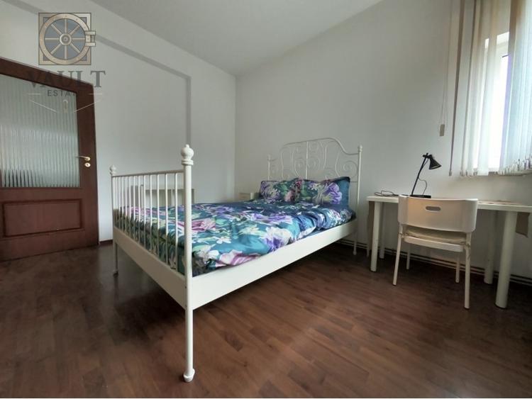Apartament 2 camere - centrala proprie + boxa - zona Mosilor - Risc Seismic 1
