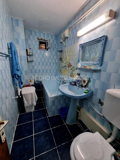 Tomis nord tav uri-  apartament 3 camere decomandat 80 mp - 11