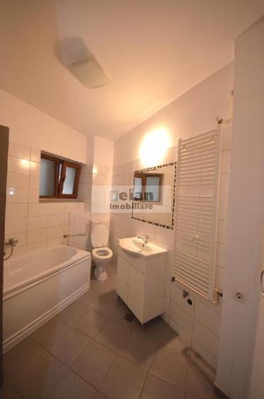 Central - Vasile Lascar, Apartament 2 Camere, Parter Inalt, 63 Mp