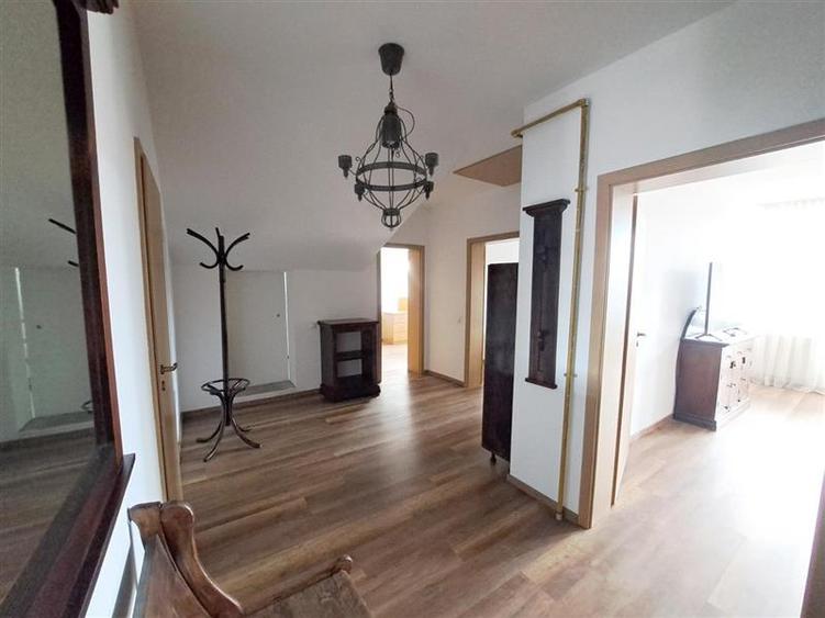 Cluj, Floresti apartament 4 camere, negociabil