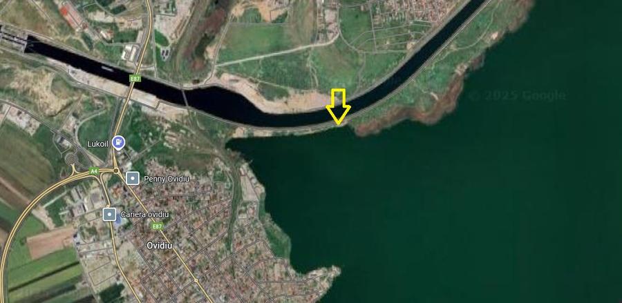 OVIDIU Teren cu deschidere directă la Lac Siutghiol