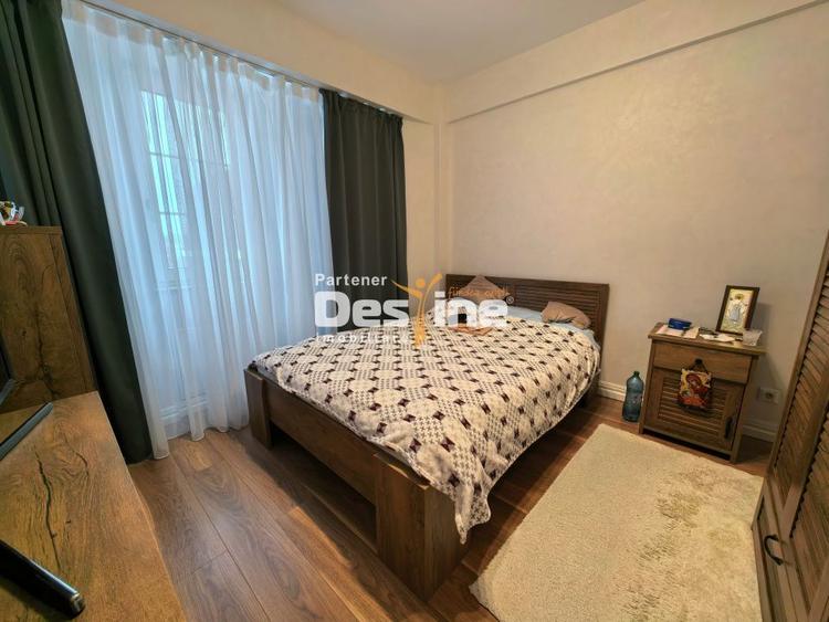 Duplex modern cu design britanic 7 camere D+P+1+M 160 mp