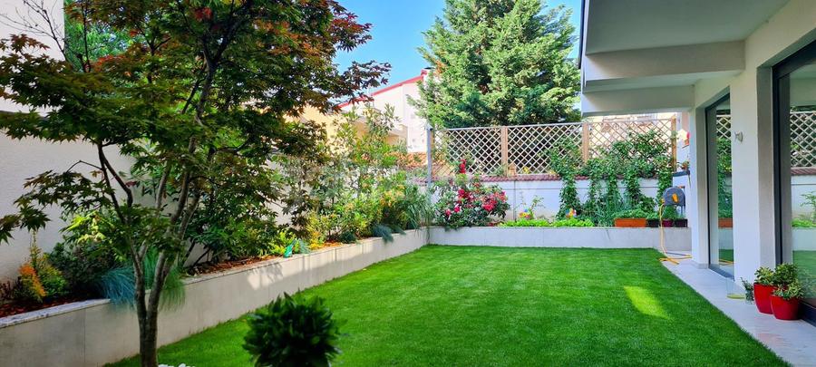 Apartament unic cu gradina exclusiva | 4 camere, 4 bai | 297mpc