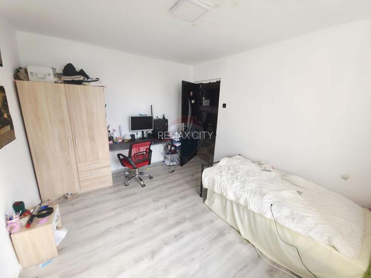 Apartament cu 4 camere de vânzare în zona Maratei - 11