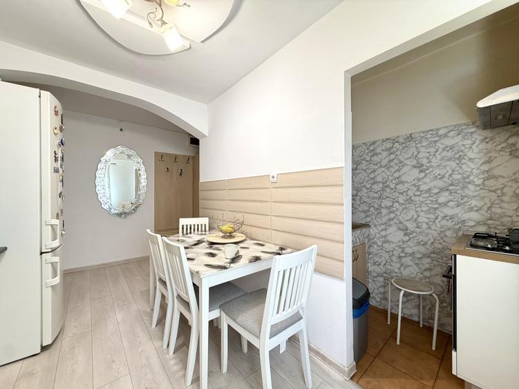 Apartament 3 camere, 64 mp utili, etaj 2 - Zona Lipovei