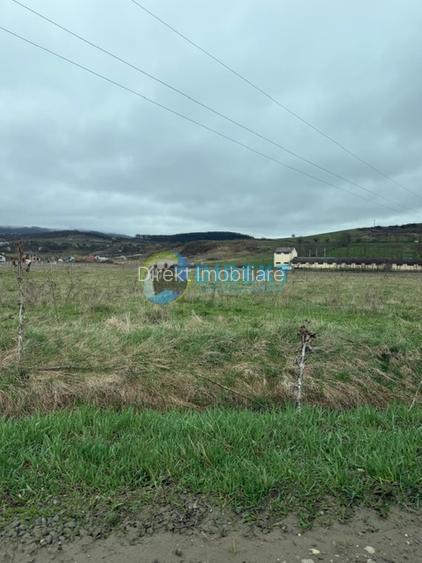 Teren intravilan , zona Zavoaie - 3