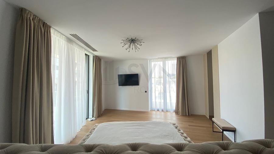 REA1015417 Penthouse 4 camere Parc Verdi