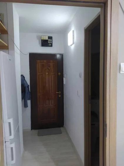 Garsoniera de inchiriat zona UMF
