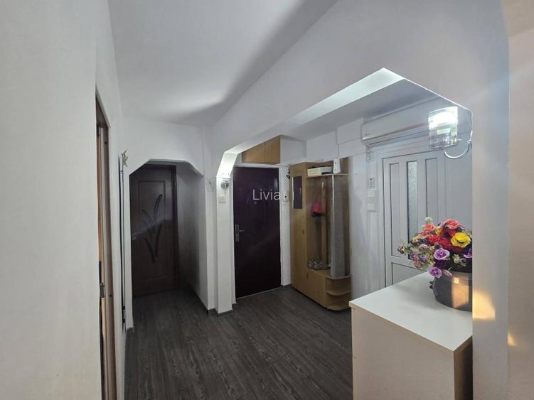 APARTAMENT 4 CAMERE, DECOMANDAT, 2/4, INEL 2 - 10