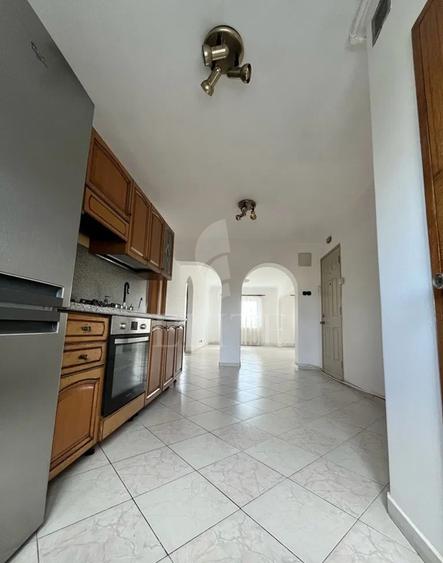 Apartament 4 camere în zona GRADINA BOTANICA