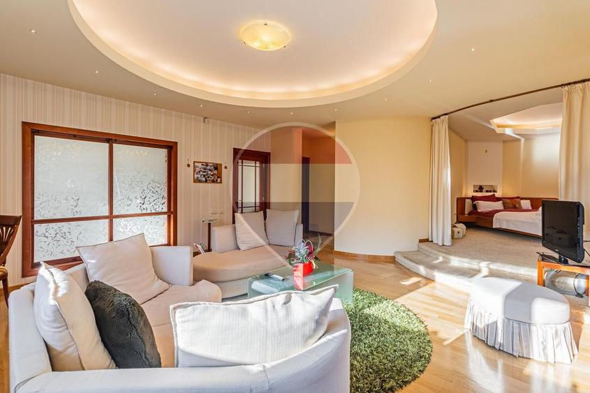 VILĂ EXCLUSIVISTĂ, REGIM HOTELIER, STUDENTI SAU GRUPURI.