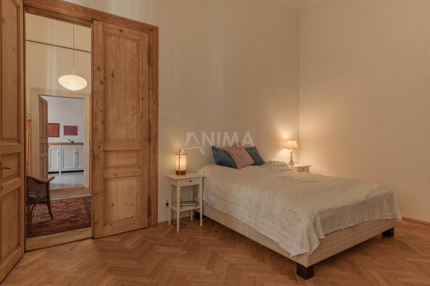 Apartament spatios in centrul orasului, cu parcare