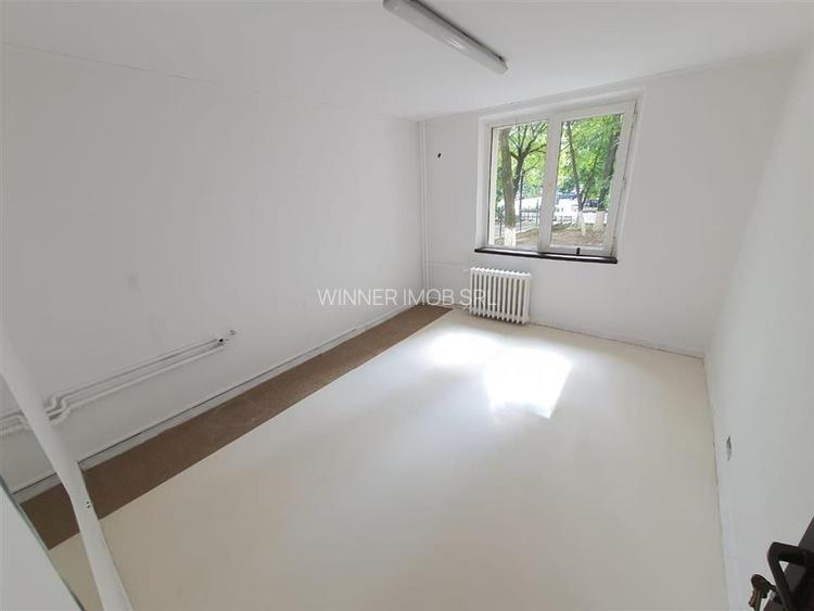 Inchiriere Apartament cu 4 camere Dristor - Cabinet Medical, Birouri - 9