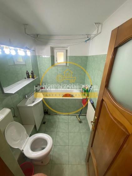 Etaj 1 Apartament 2Camere-Decomandat -Bloc din 1982-Nicolina 2