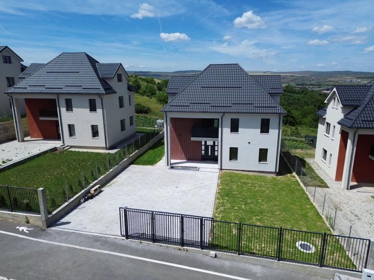 Casă individuală nZEB, 194 mp utili, teren 468 mp, Dezmir
