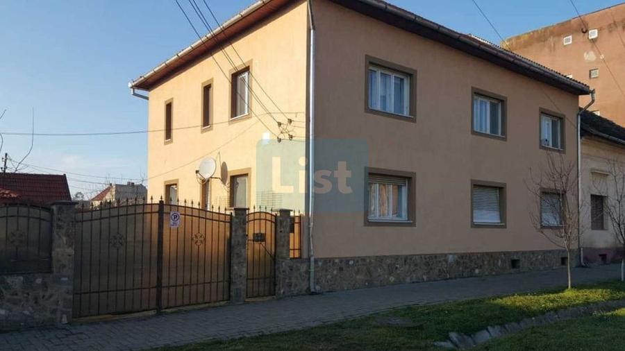 Villa for sale, 2 Apartments, 220mp, Ineu