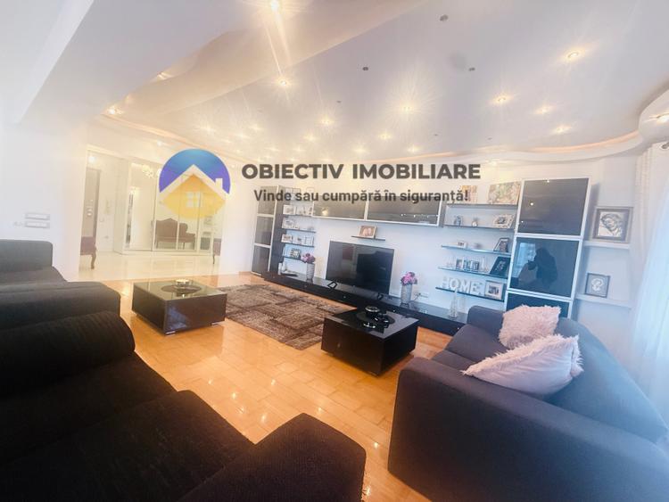 Apartament Spațios Tip Penthouse, în Inima Orașului – Gata de Mutare!