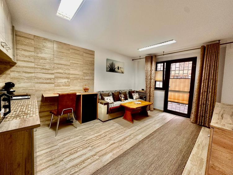 Inchiriez spatiu comercial cu acces din strada principala